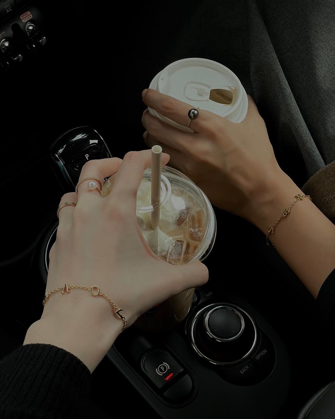 「LOVES」Station bracelet - Custom Initial