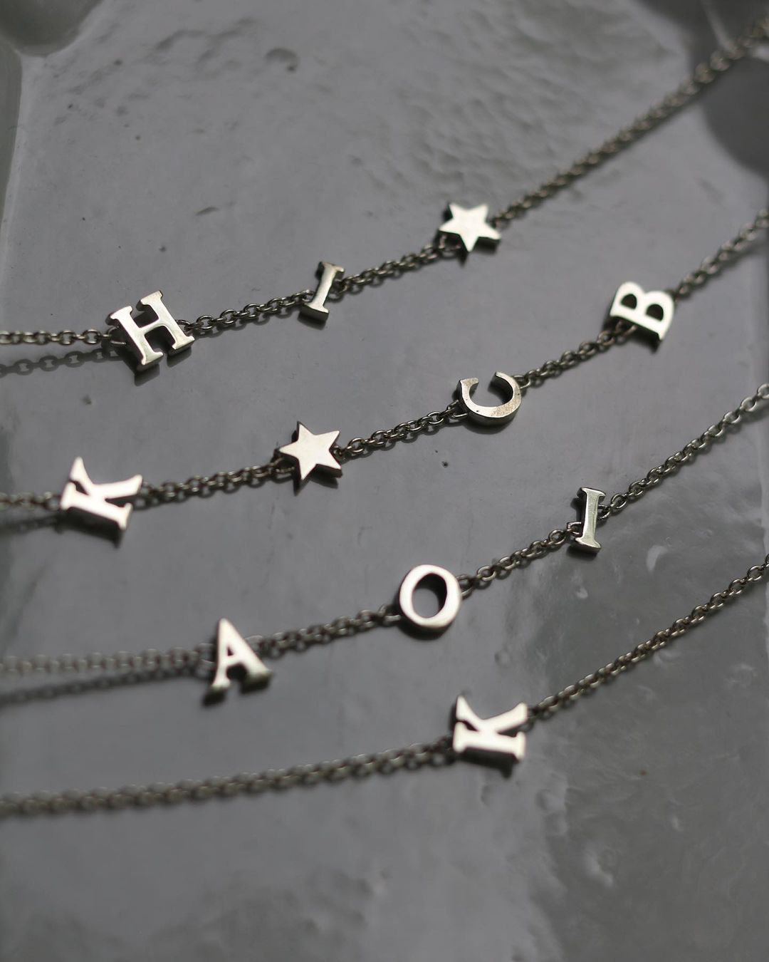 「LOVES」Station bracelet - Custom Initial