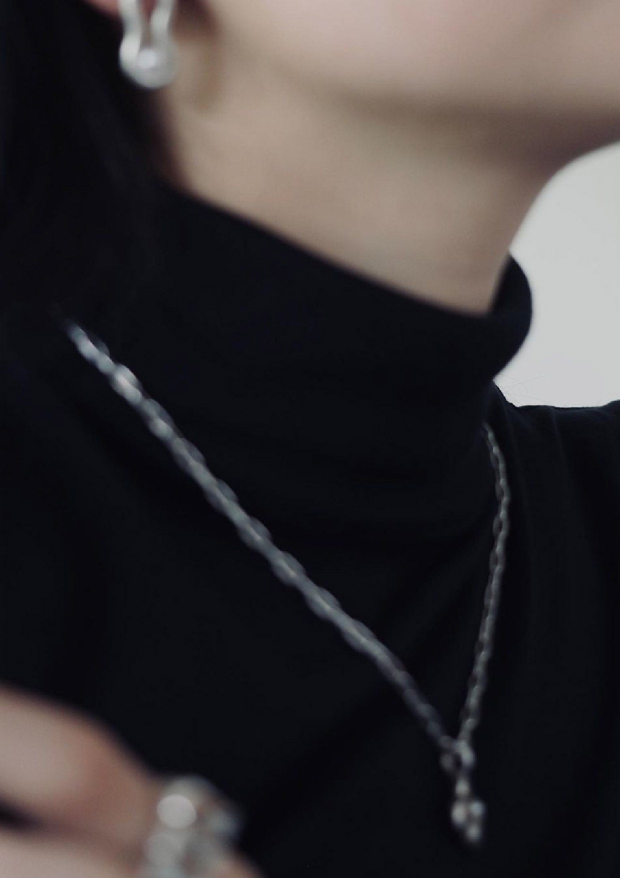 Pearl Oyster Earrings (single)