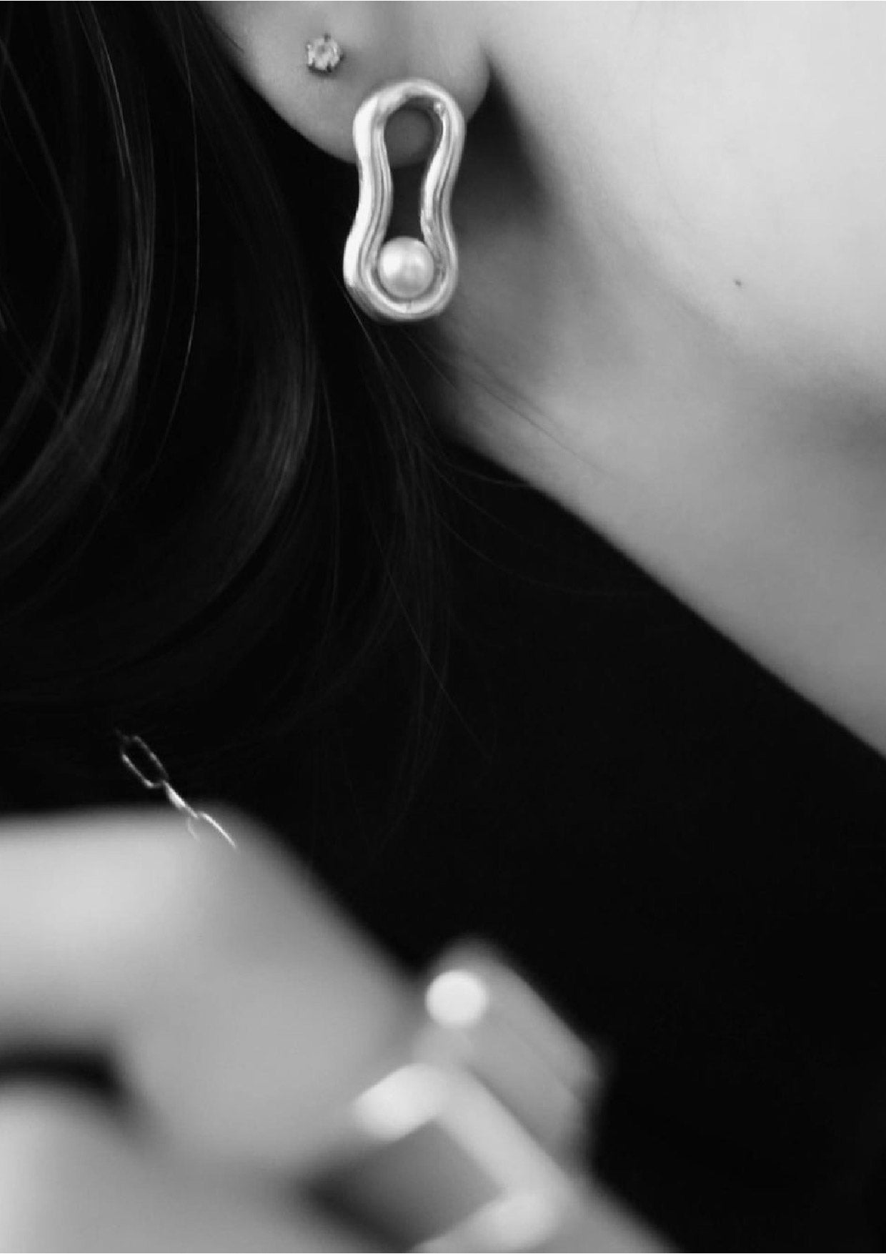 Pearl Oyster Earrings (single)